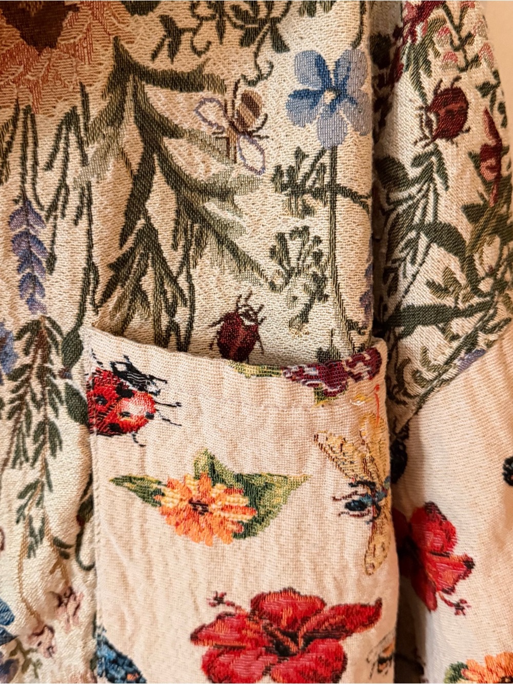POL Floral & Butterfly Embroidered Cream Jacket - Picture 5 of 6